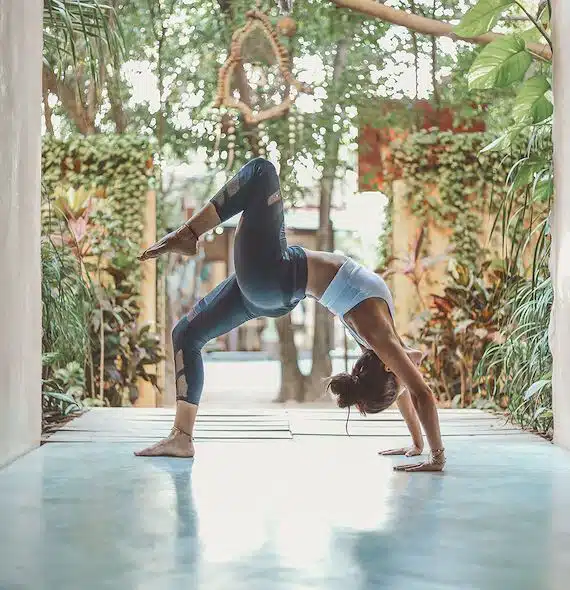 Beach yoga / wellness