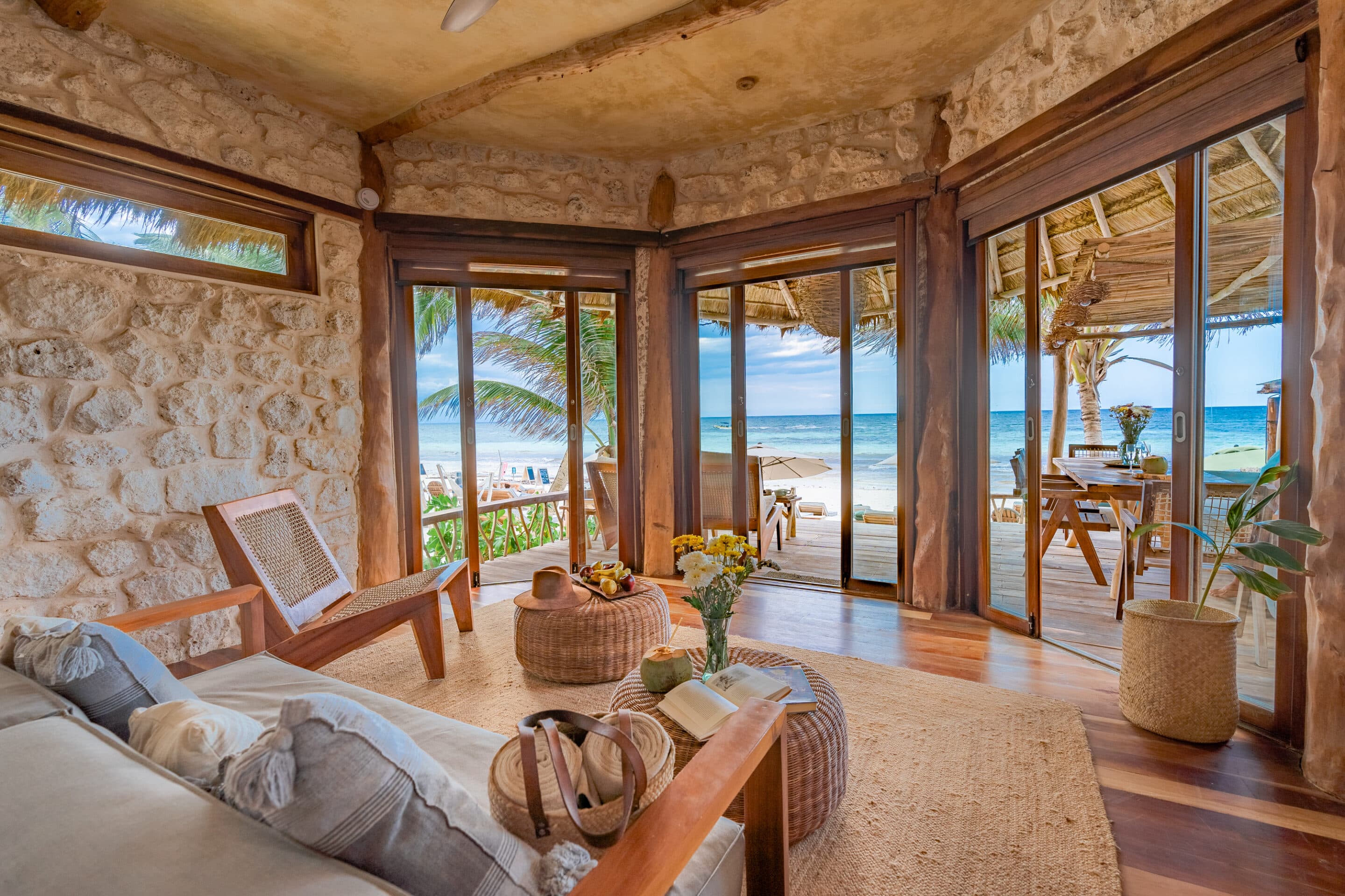 Casa Alaya — living room with ocean view